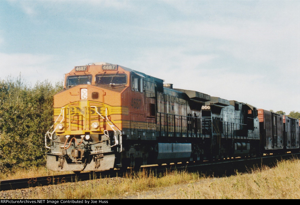 BNSF 4687 East